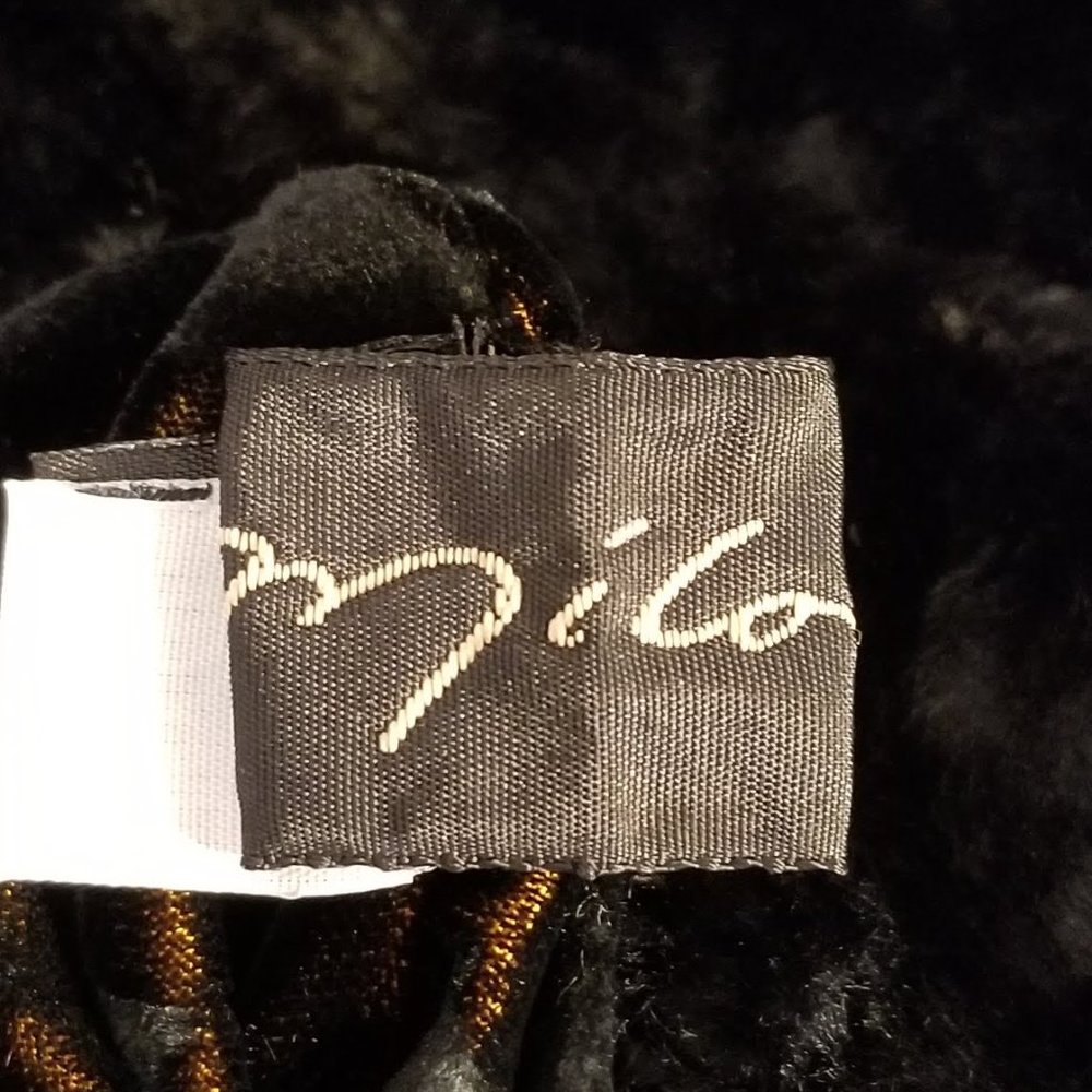 Black Reversible Fur Vest S - Picture 11 of 12